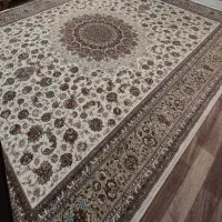 ۲ تخته فرش ۹ متری کاملا سالم در حد نو