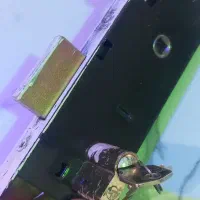 قفل بهمراه مغزی