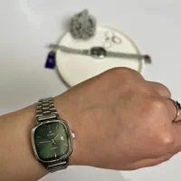 ساعت نو|ساعت|مشکین‌دشت, |دیوار