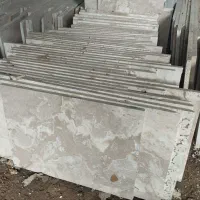 سنگ نما روشن تراورتن یزد 18میل نصف قیمت بازار