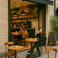 اجاره-100-متر-تجاری-شیخ-صدوق-جنوبی