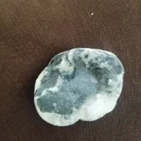 سنگ نمایی زیبا کنار دریایی