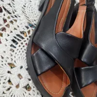 کفش|کیف، کفش، کمربند|اصفهان, دارک|دیوار