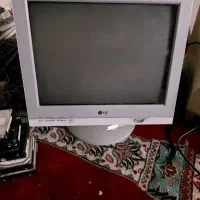 فروشنده و خریدارکیس و مانیتور قدیمی ضایعاتی|رایانه رومیزی|تهران, تهرانپارس جنوبی|دیوار