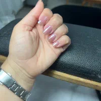 نیازمند مدل کاور ناخن و کاشت