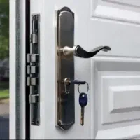 کلیدسازی و باز کردن انواع درب منزل و خودرو فوری