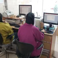 جذب منشی خانم‌ مسلط به اینترنت و تایپ