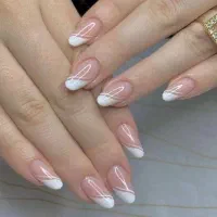 کاشت ناخن و ترمیم و مژه