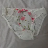 لباس زیر نو|لباس|قم, حنیف نژاد|دیوار