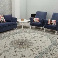 مبل راحتی و میز عسلی