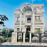 کاخ ویلا۳۳۰متری/استخردار/فول فرنیش