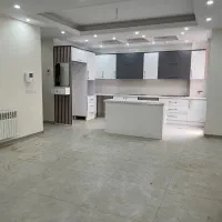 ۱۰۵ متر دو خواب _ فول _ کلید نخورده