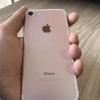 اپل iPhone 7 با حافظهٔ ۱۲۸ گیگابایت