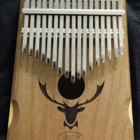 کالیمبا برند Lavin با جعبه کاور و چکش