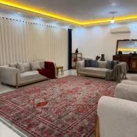 فرشی با ترکیب قرمز و طوسی