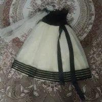 یک بار پوشیده شده برای سنی ۷یا۸