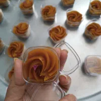 حلوا خواستی من اینجام