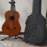 گیتار یاماها C40 اصل همراه با پایه و هاردکیس