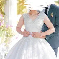 لباس عروس به همراه ژیپون