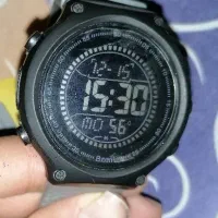 ساعت مچی بنمی ضد آب