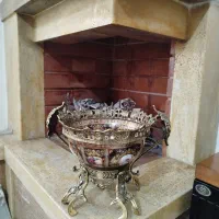 ظرف برنجی با طرح لیلی و مجنون|کلکسیون اشیاء عتیقه|کرج, کوی زنبق|دیوار