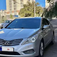 آزرا گرنجور2012