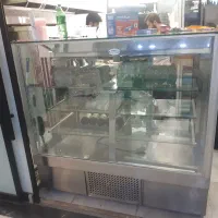 یخچال رستوران
