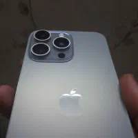 آیفون۱۵پرومکس طرح وهندزفری گردنی