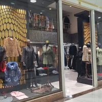 فروشنده ماهر خانم