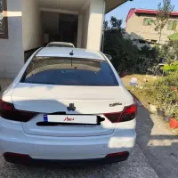 شاهین دنده ای با سانروف 1402 بی رنگ