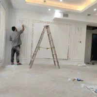 نقاش نقاشی ساختمان