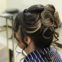 تخصصی ناخن مژه اپیلاسیون رنگ کراتین میکاپ کوتاهی|خدمات زیبایی و سلامت|شیراز, سینما سعدی|دیوار
