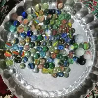 تعدادی تیله