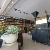 فروش تجاری (مغازه) ۲۰۰ متری تاپ لوکیشن فلاطوری|فروش مغازه و غرفه|اصفهان, شیخ اشراق|دیوار