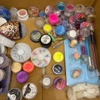 لوازم ناخن به دلیا تغییر شغل|آرایشی، بهداشتی، درمانی|رشت, یخسازی|دیوار