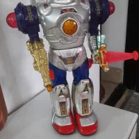 اسباب بازی ادم اهنی