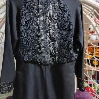 دو عدد مانتو در کلا  یکبار هر کدام پوشیده شده