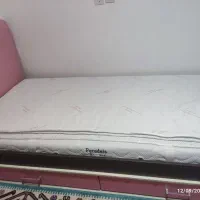 تخت و کمد دراور و یک عدد پاتختی|تخت و سرویس خواب|بیرجند, |دیوار