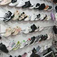فروش تکی یا یکجا کیف و کفش به علت تغییر شغل|کیف، کفش، کمربند|شیراز, سعدیه شمالی|دیوار