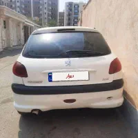 پژو 206 تیپ دو، عروسک