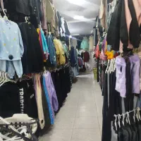 فروشنده خانم