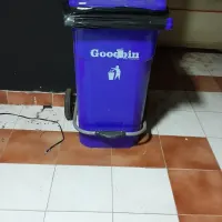 سطل زباله بزرگ پایی برند گود بین صفر