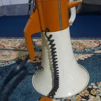 بلندگو دستی ژاپنی توآ|پخش‌کننده همراه|قم, شاه سید علی|دیوار