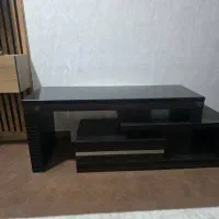 میز تلویزیون در حد در حد