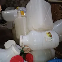 دبه ـسطل رنگــ.  کلمن آب|ظروف نگهدارنده، پلاستیکی، یک‌بارمصرف|شیروان (خراسان), |دیوار