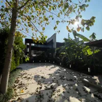 ویلاتریبلکس-مدرن300متری-فول-آپشن-منطقه-برند-سنددار