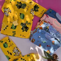 لباس های زنانه مردانه و بچگانه|لباس|شازند, |دیوار