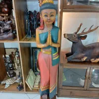مجسمه چوبی تایلندی بانوی خوشآمدگو