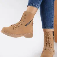 حراج نیم بوت زنانه ۴۰۰ تومان