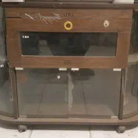 تلویزیون و میز تلویزیون ال جی 21 اینچ اصل|تلویزیون و پروژکتور|ارومیه, |دیوار